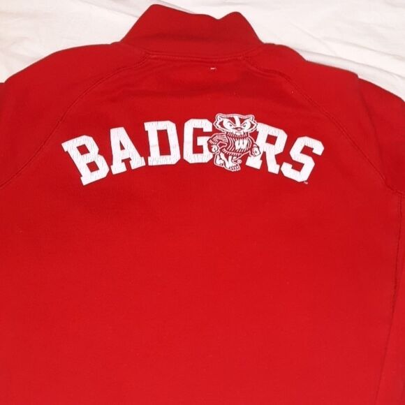 Victorias Secret Pink UW‎ Wisconsin Badgers 1/4 Zip - Picture 4 of 7